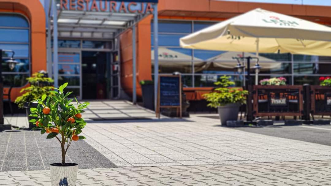 Hotel Orange Przeźmierowo Eksteriør billede