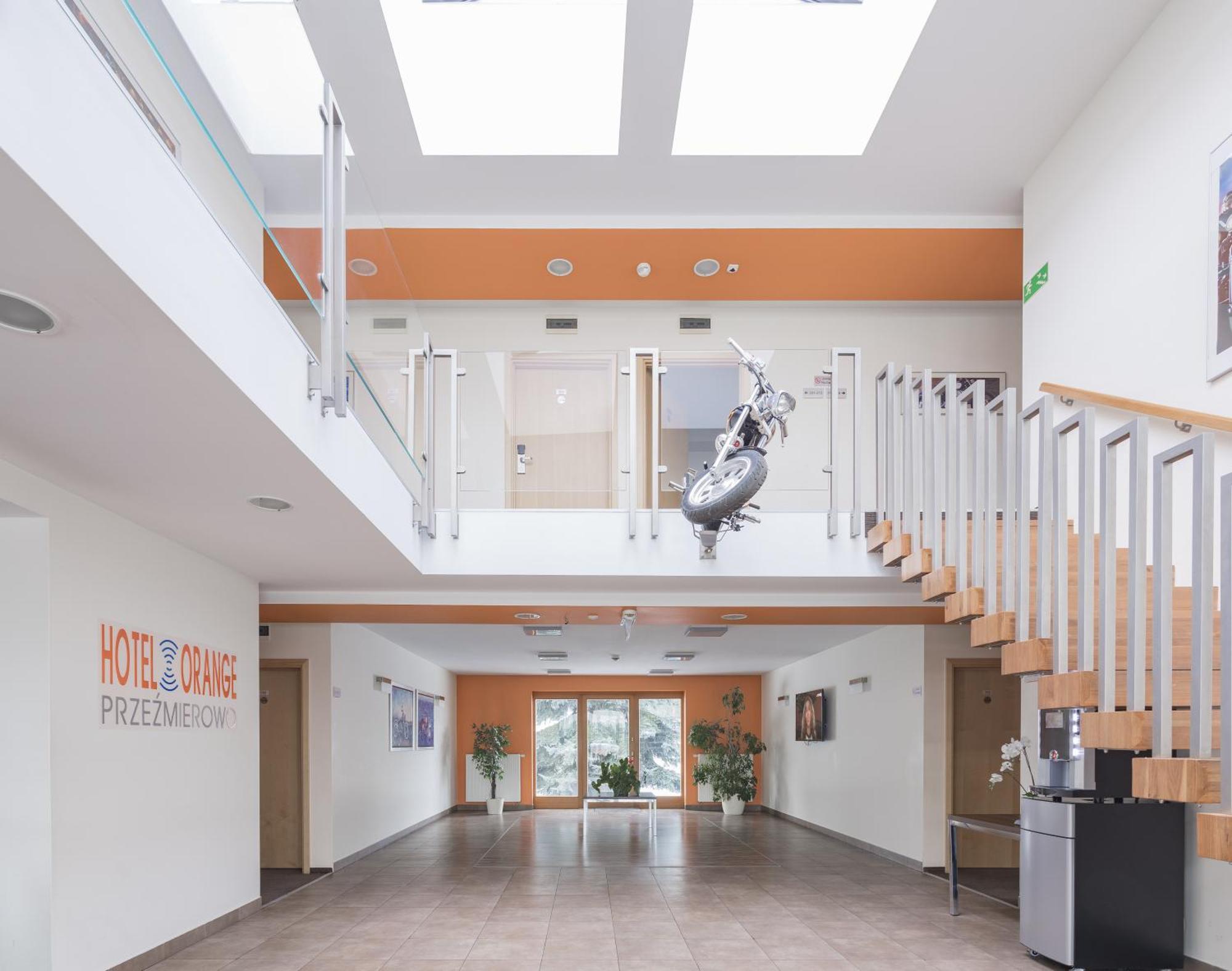 Hotel Orange Przeźmierowo Eksteriør billede