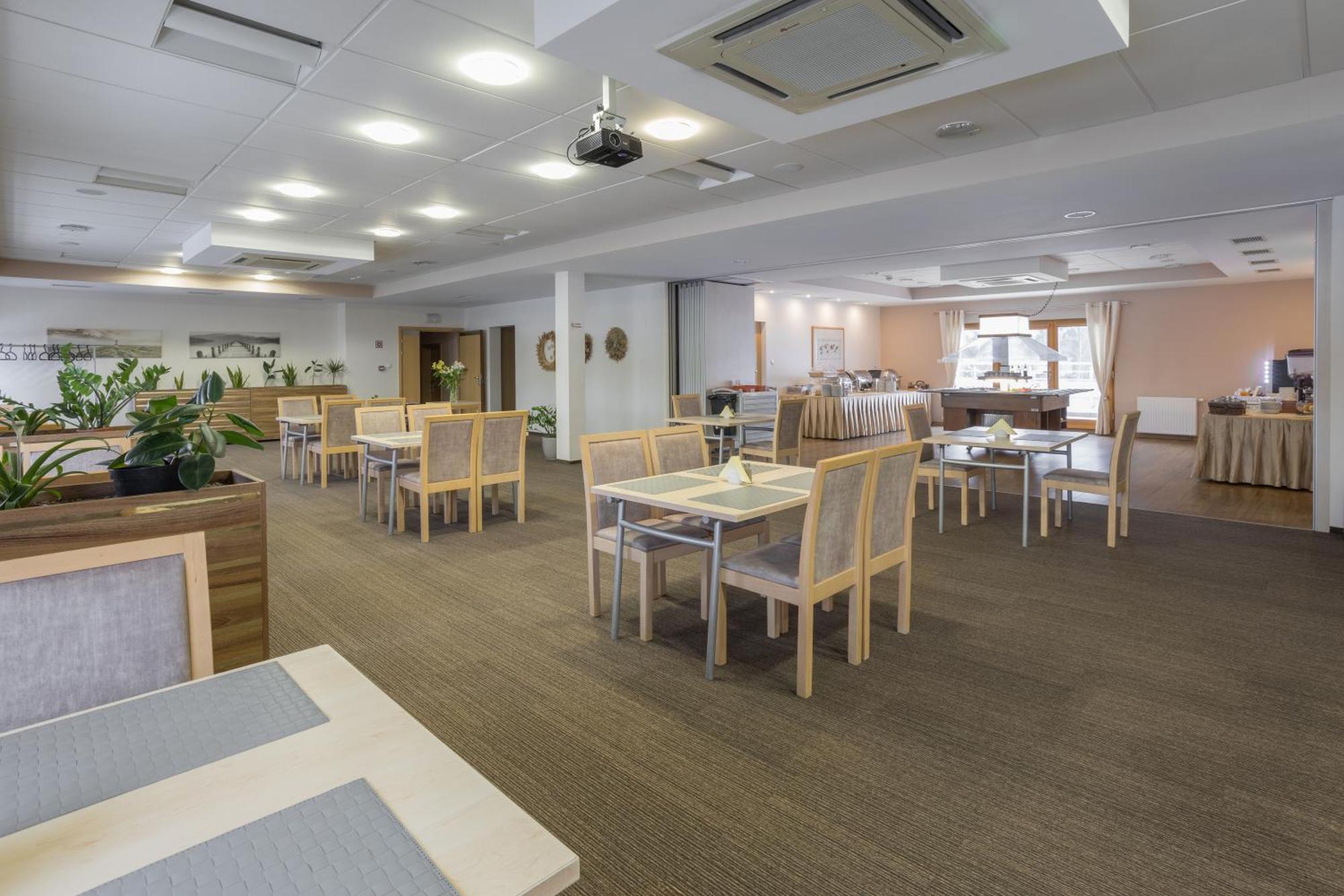 Hotel Orange Przeźmierowo Eksteriør billede