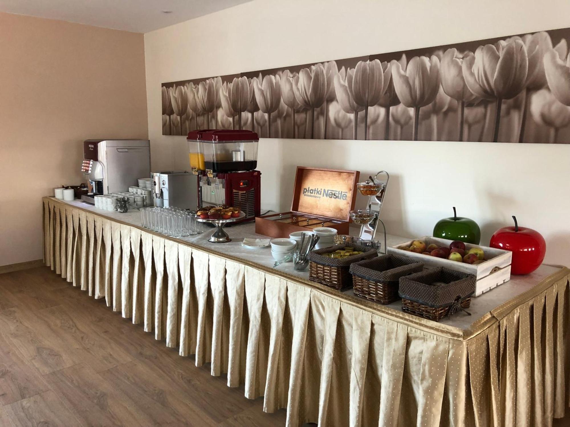 Hotel Orange Przeźmierowo Eksteriør billede