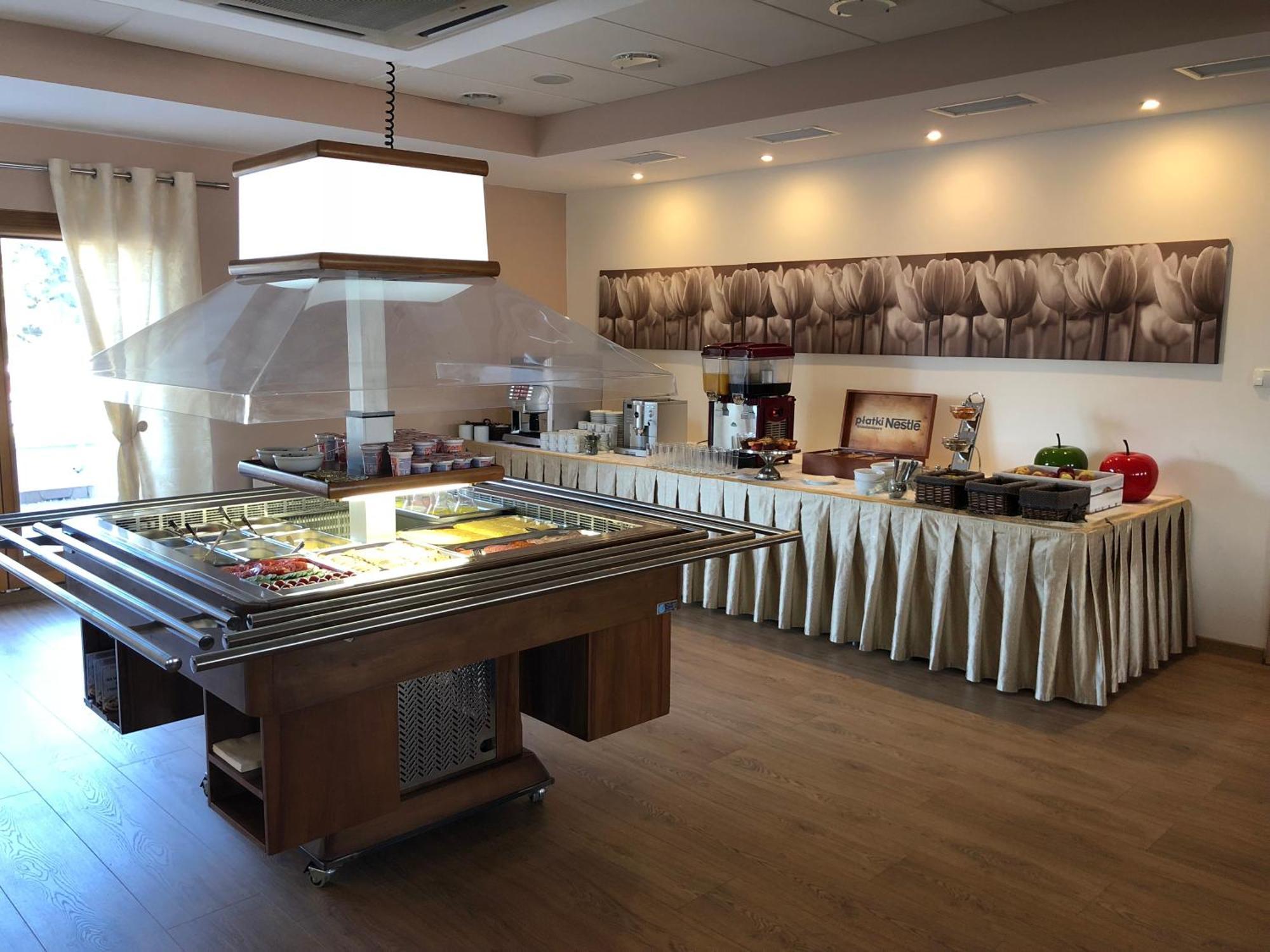 Hotel Orange Przeźmierowo Eksteriør billede